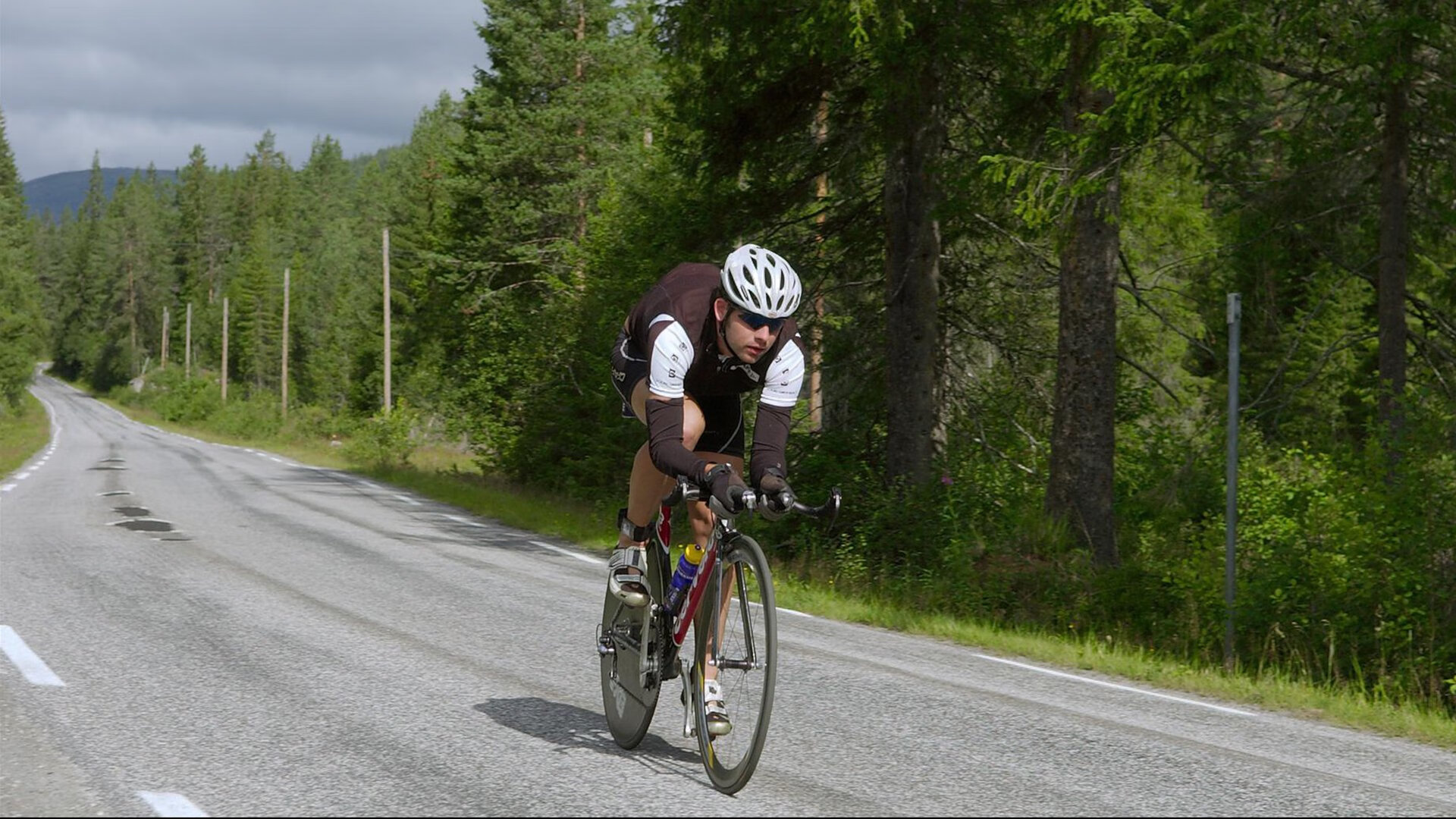 欧冠决赛之夜,戈麦斯,那个在刀锋上跳舞的攻防转换核心